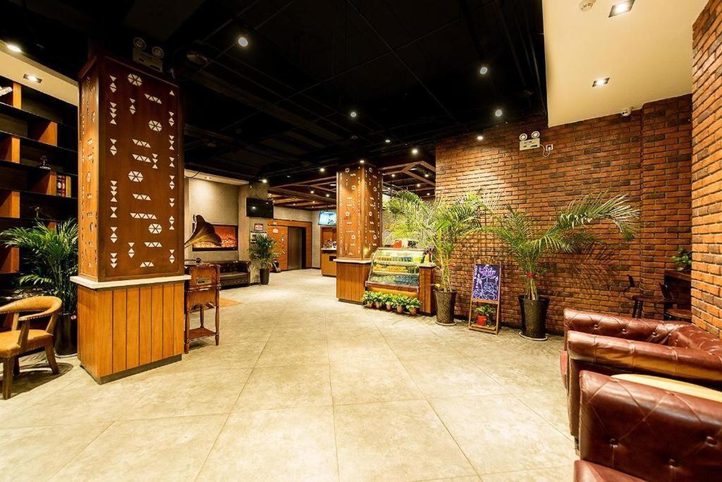 James Joyce Coffetel- Zhengzhou Wenhua Road Technology Market Exterior foto